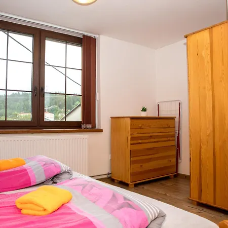 Πανδοχείο A Restaurace Na Salasi Hutisko