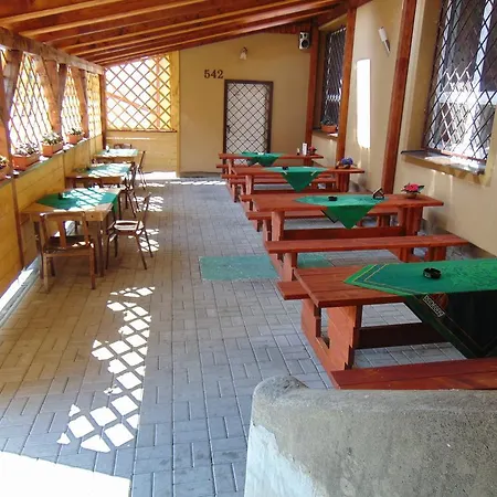 A Restaurace Na Salasi 宾馆 *