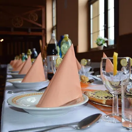A Restaurace Na Salasi * Hutisko