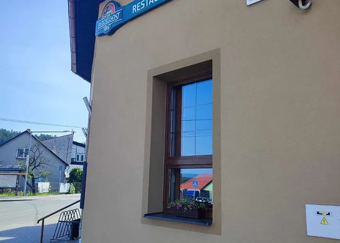 Πανδοχείο A Restaurace Na Salasi Hutisko