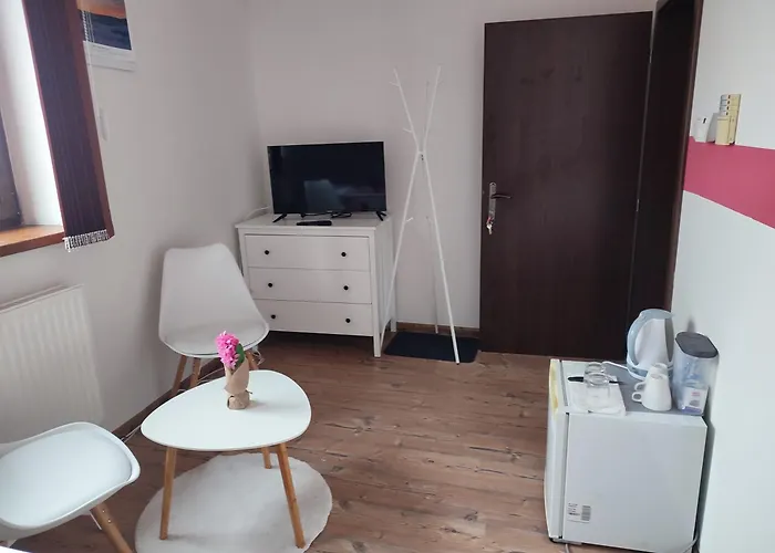 A Restaurace Na Salasi Πανδοχείο Hutisko